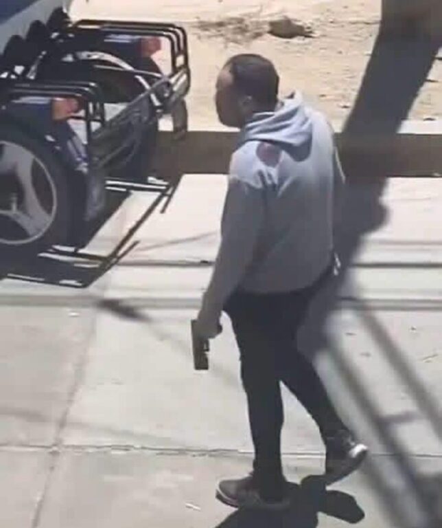 
Revelan video de momento en que asesinan a tiros a candidata peruana en plena campaña: hay 1 detenido