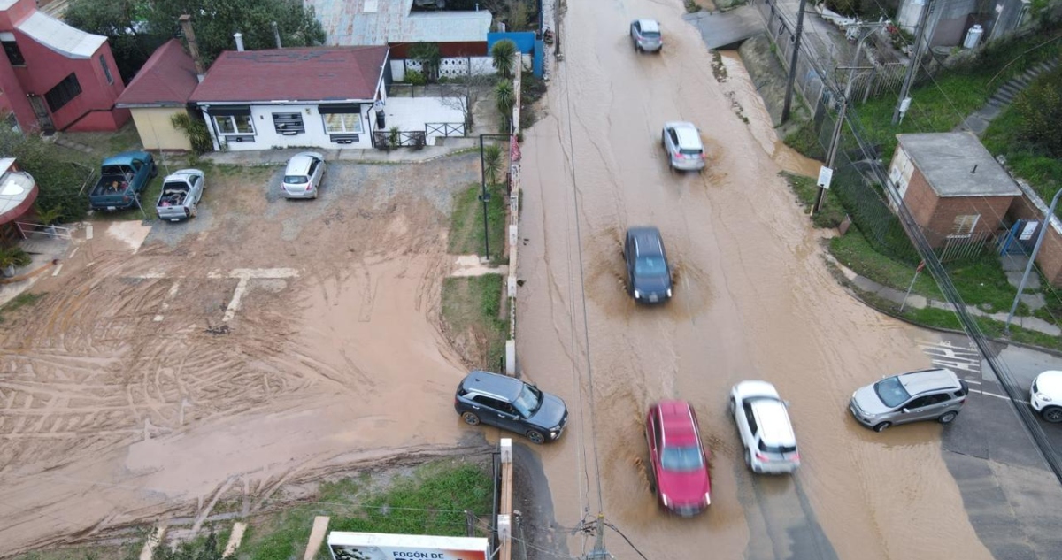 https://media.biobiochile.cl/wp-content/uploads/2026/09/idahue-sistema-frontal-inundaciones-.jpg