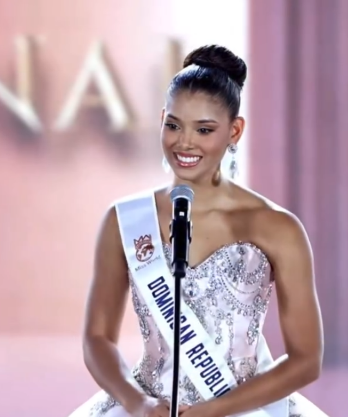 Joheirry Mola, Miss Mundo