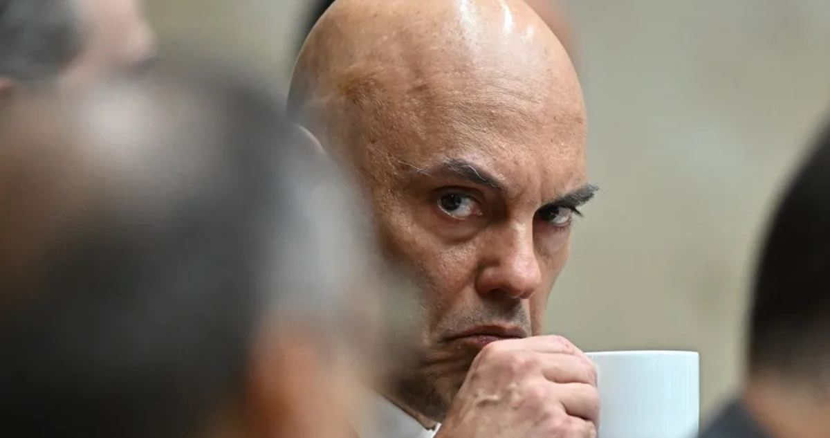 Chats comprometen a juez brasileño que condenó a Jair Bolsonaro: tendría vínculos con banquero preso