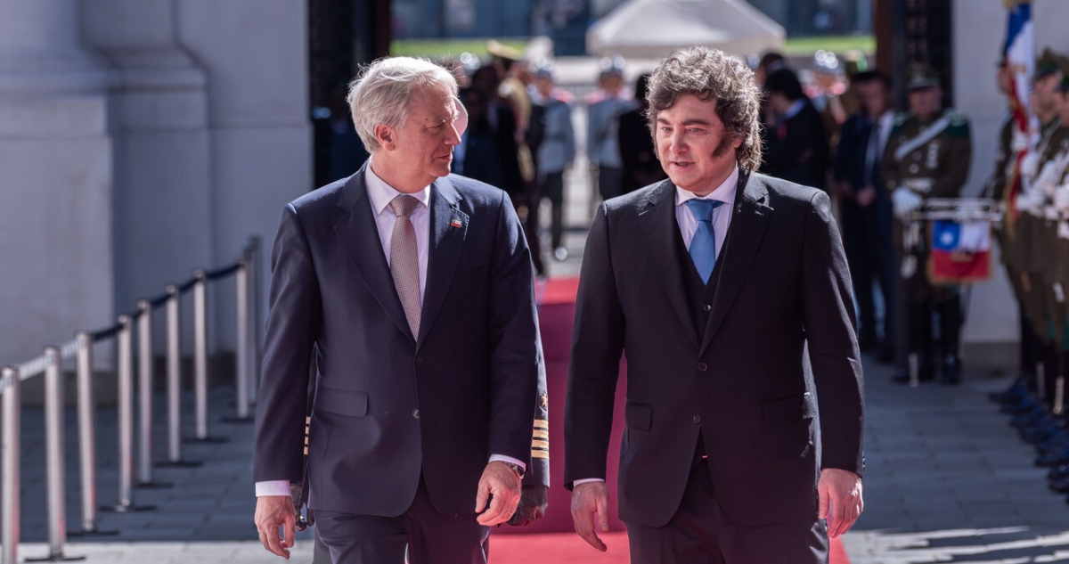 La bilateral exprés con "gusto a poco" entre Kast y Milei en medio de tensión por Magallanes