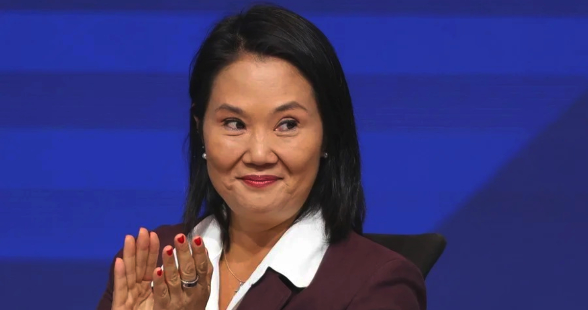 Keiko Fujimori sube el salario mínimo en Perú y entrega bono a microempresas