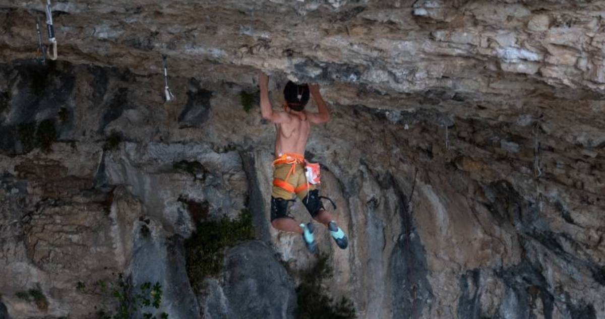 Leo Cea escalador.jpg