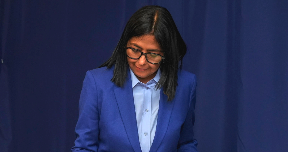 Delcy Rodríguez ordena desbloquear grupo de medios y sitios web en Venezuela