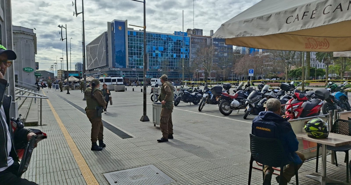 Maleta abandonada en Plaza Independencia de Concepción