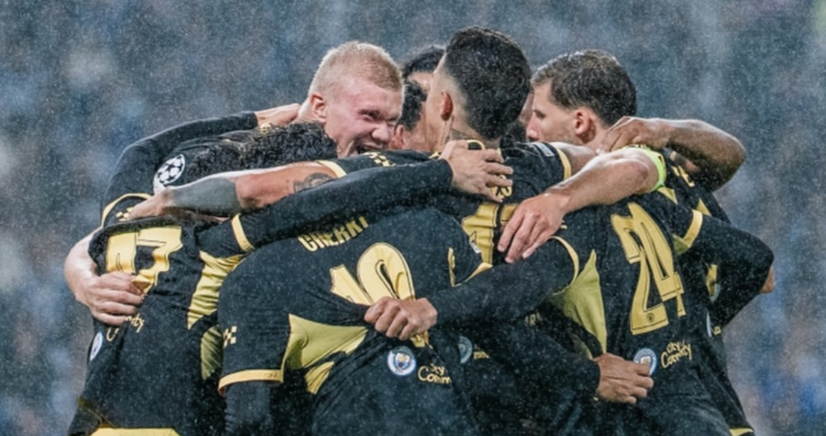 Manchester City celebrando gol en Champions League
