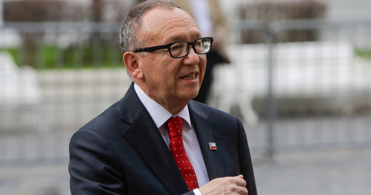 Ministro García segpres busca recomponer coordinación tras derrota legislativa y vuelve a sumar a Libertarios