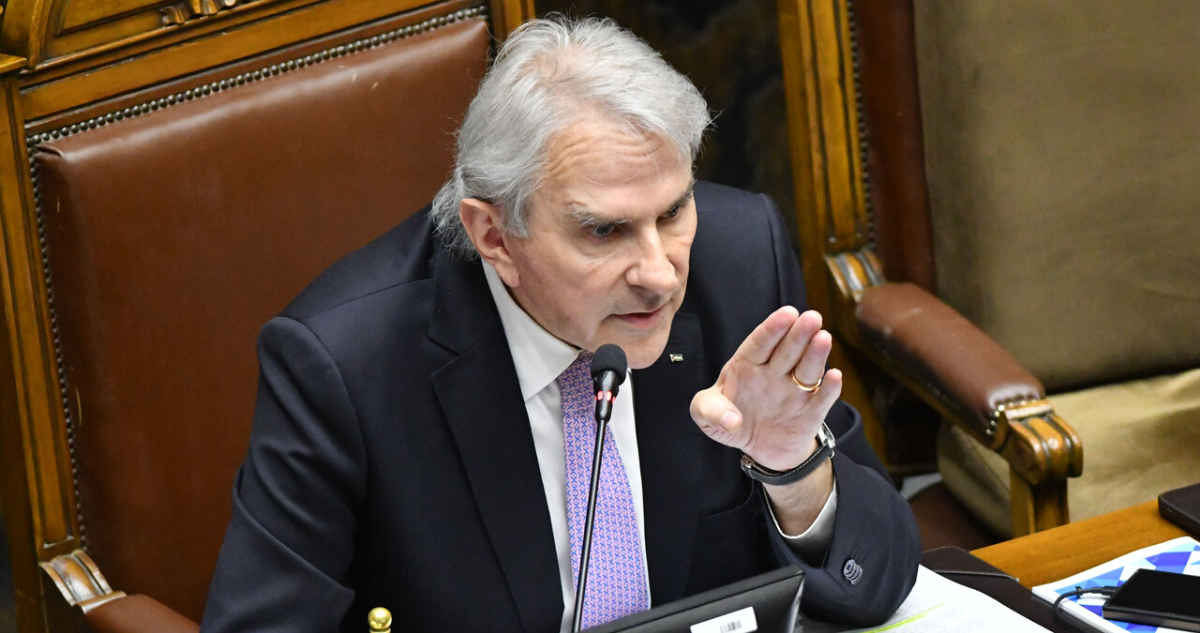 Moreira dice que Milei no derogará decreto sobre soberanía en Estrecho de Magallanes: Sería un milagro