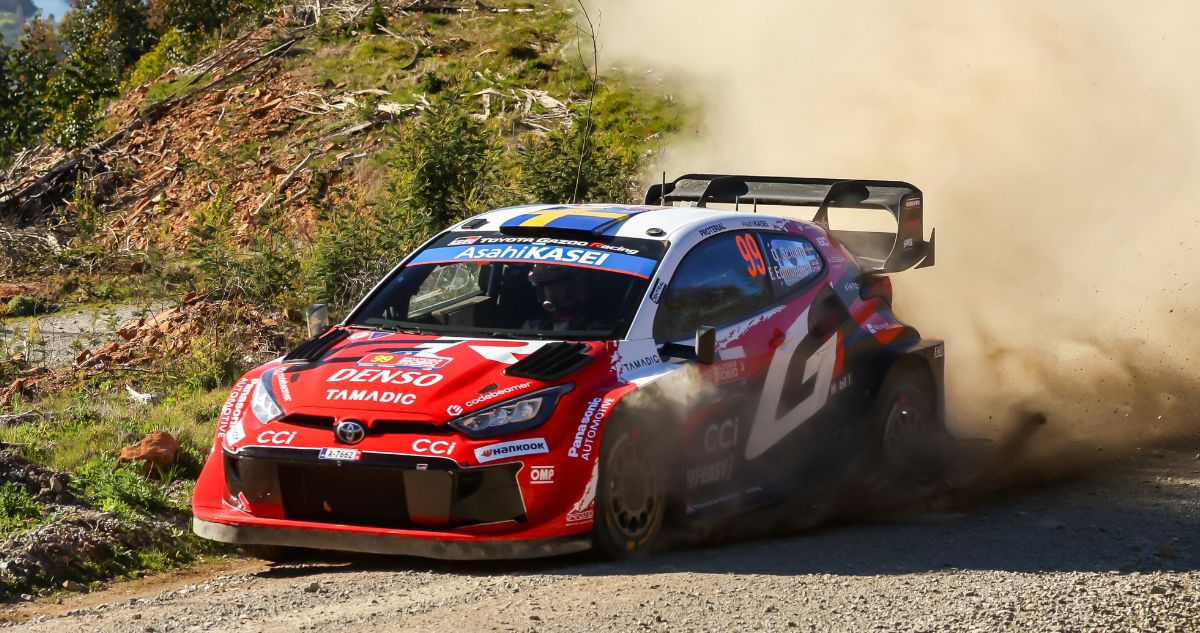 Oliver Solberg se impuso en la SS14 del Rally Chile Biobío.