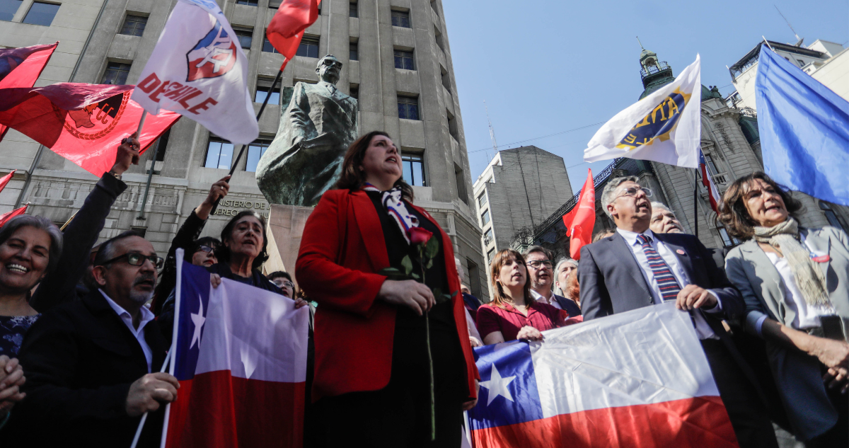 Oposición conmemora a expresidentes Allende y Frei Montalva, llamando a la unidad en “días difíciles”