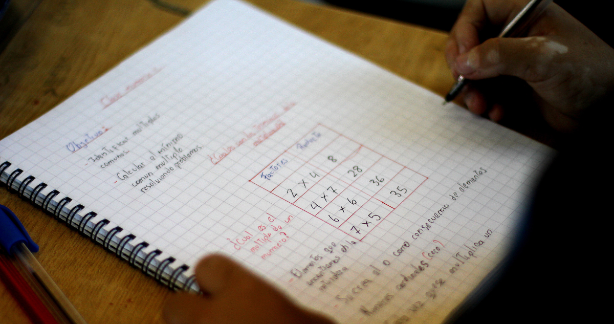 PISA 2025: Chile obtiene su peor resultado en Matemáticas, con 59% que no alcanza el nivel básico