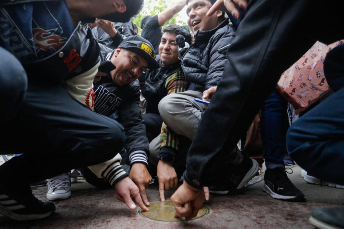 Creadores de contenido se reúnen en Plaza de Armas en apoyo a "El Kofran"