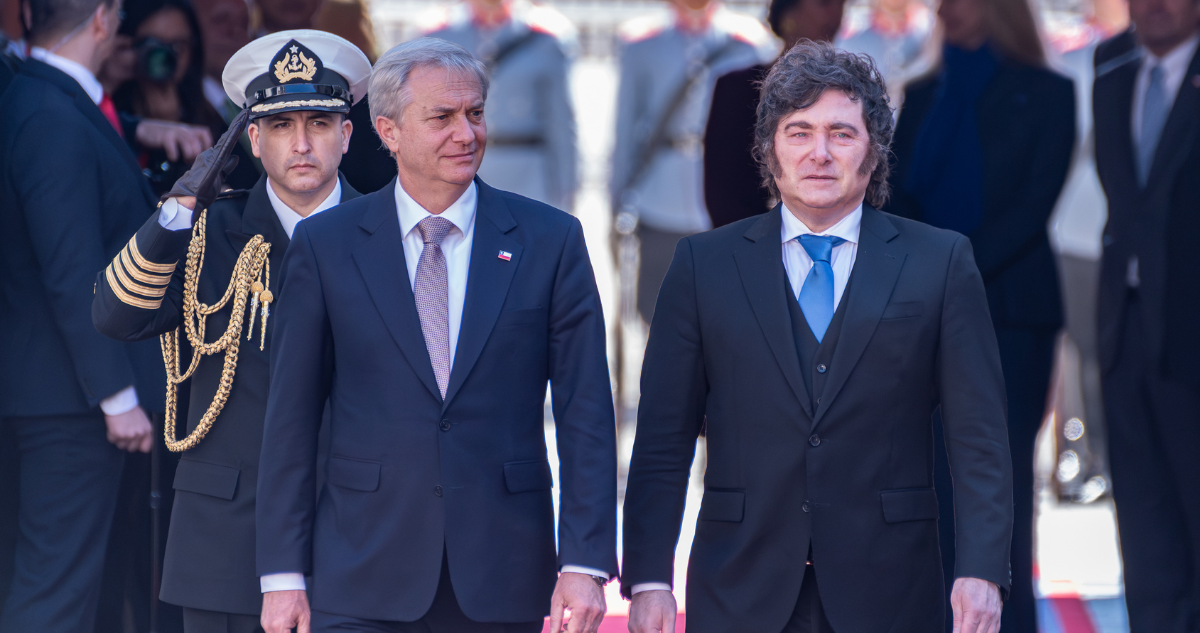 Polémico decreto que sigue vigente y nuevas “confusiones” reabren tensión entre Chile y Argentina