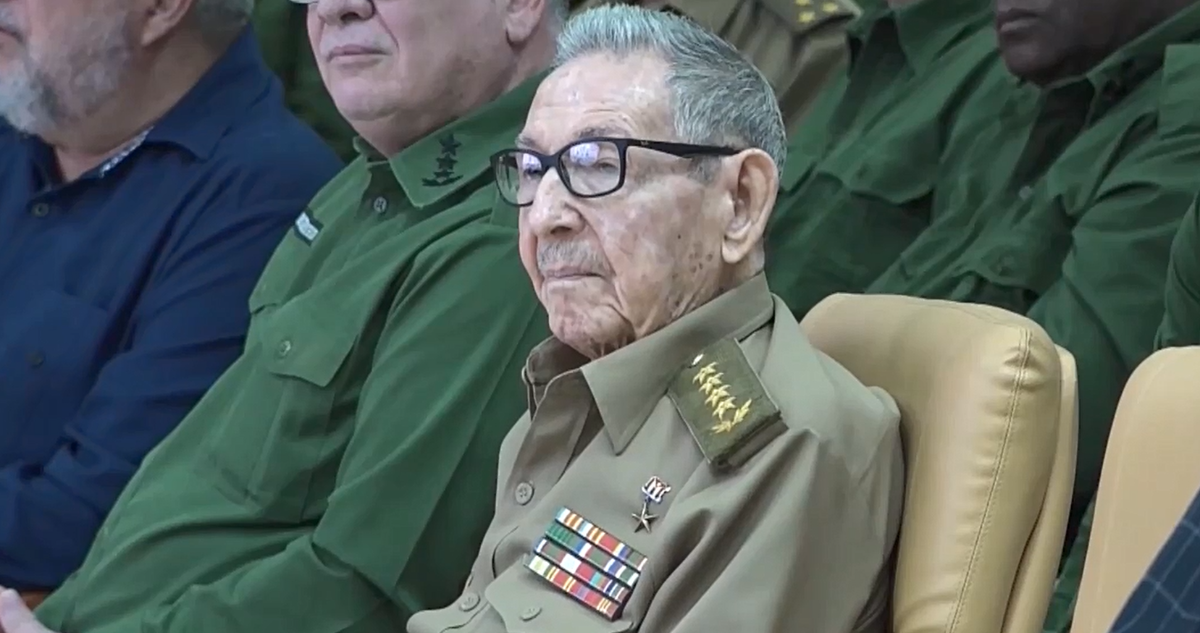 Raúl Castro reaparece en acto oficial en Cuba tras rumores sobre hospitalización e incluso su muerte