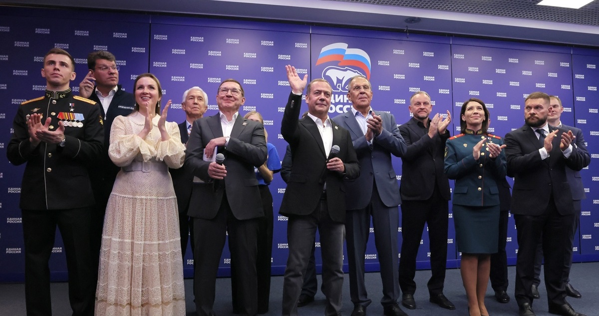 Partido del Kremlin revalida mayoría constitucional en Rusia con el mejor resultado de su historia
