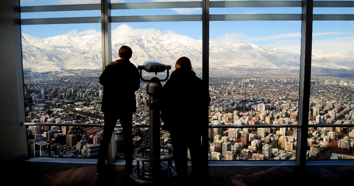 Bajo observación: Esto es lo que dijo Oxford Economics de Santiago en su último ranking de ciudades