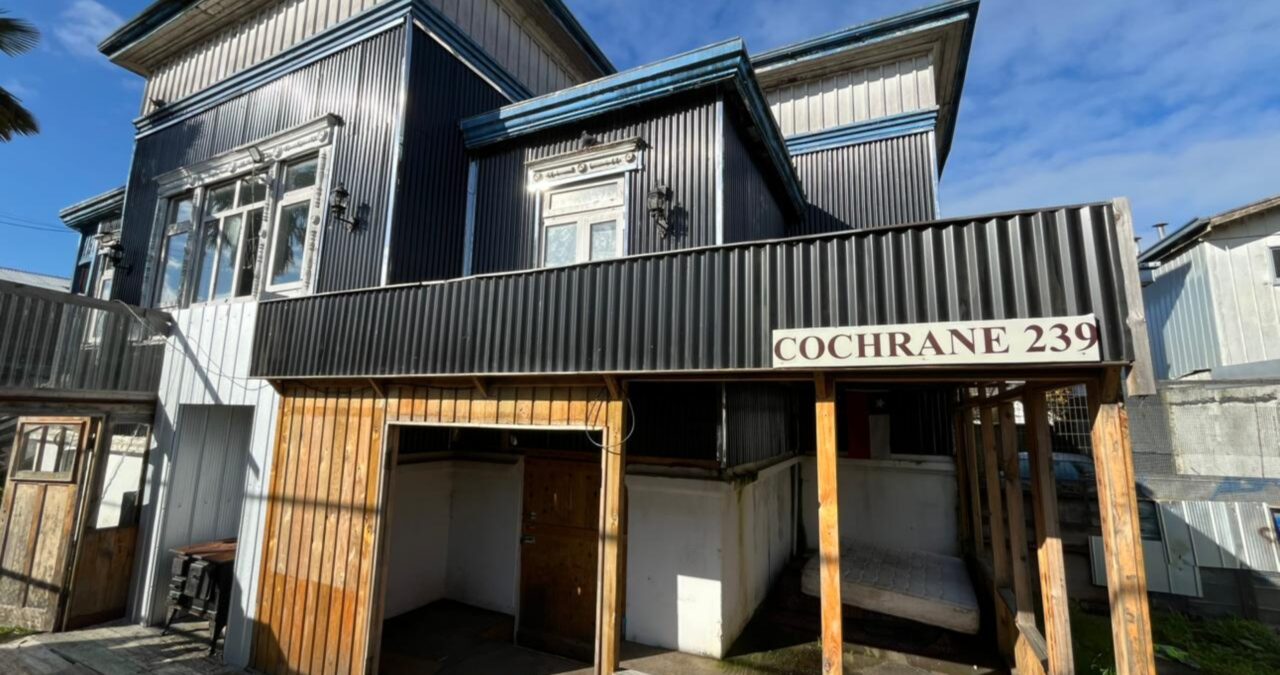 Sede DC en Valdivia arrastra millonaria deuda en servicios básicos