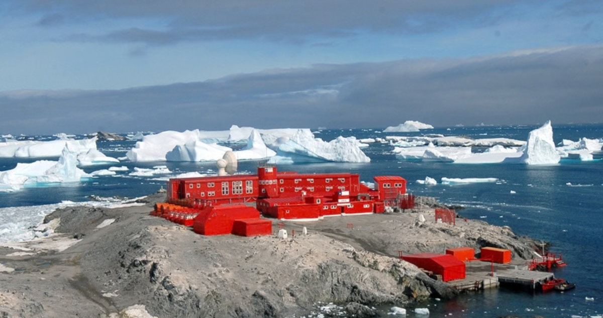 Base militar Antártica Capitán General Bernardo O’Higgins Riquelme