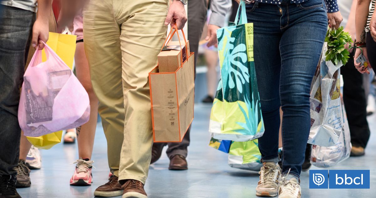 A qué hora cierran los supermercados este jueves en la previa de Fiestas Patrias