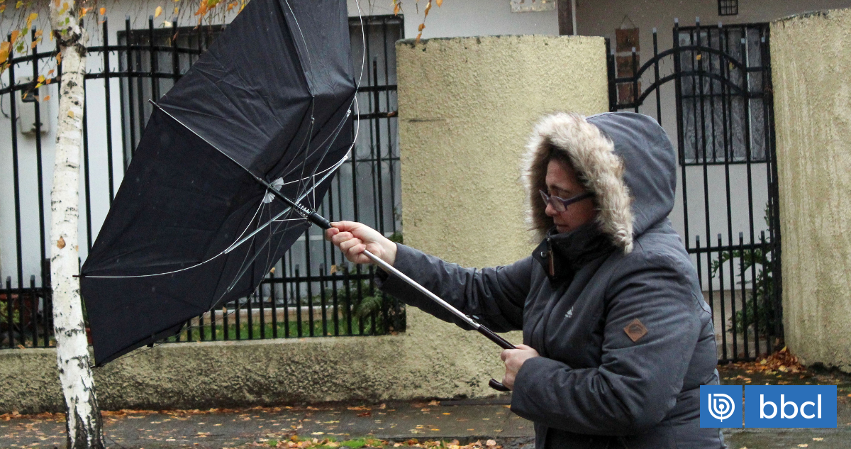 Para terminar las Fiestas Patrias: Emiten alerta meteorológica para siete regiones del país