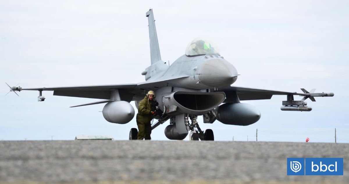 FACh realiza entrenamiento de aviones de combate en la zona austral de Chile