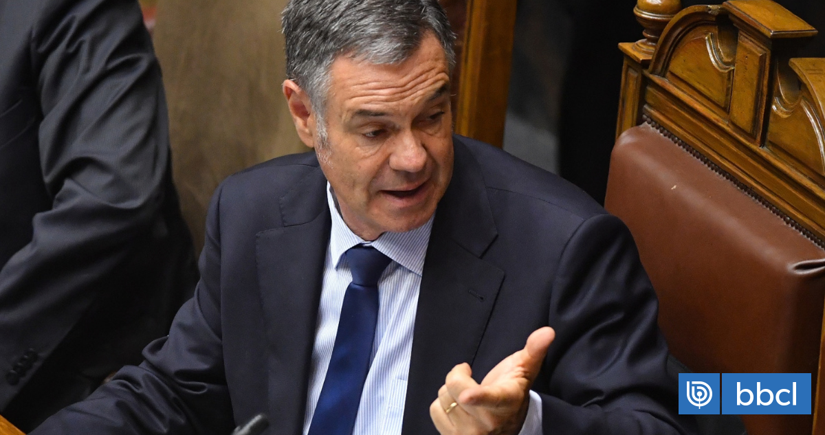 "Van a tomar una micro y volver": Ossandón asegura que Kast aceptó fórmula para regularizar migrantes