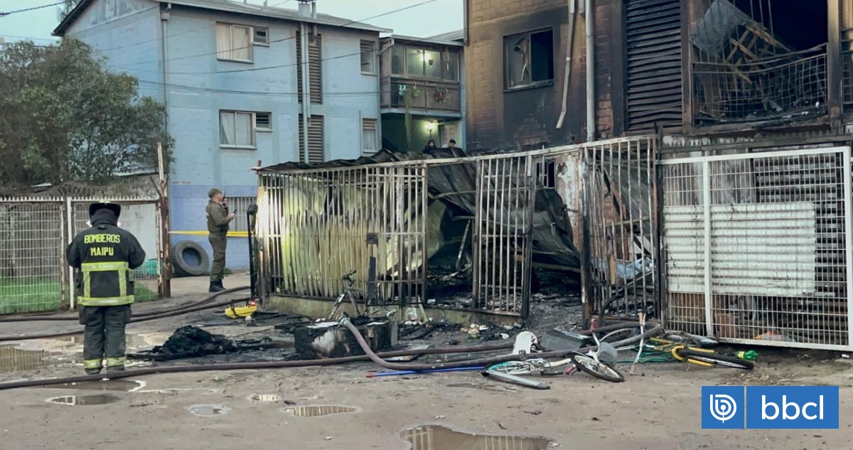 Dos muertos deja incendio en Cerrillos: hubo incidentes entre vecinos