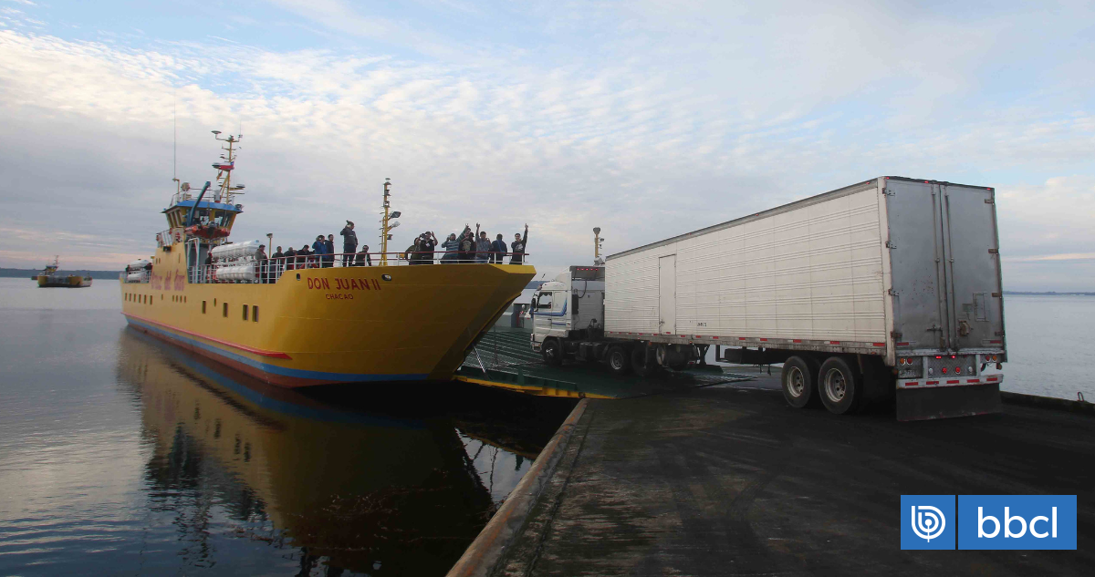Anuncian aumento de tarifas para el cruce del Canal de Chacao ante alza sostenida de combustibles