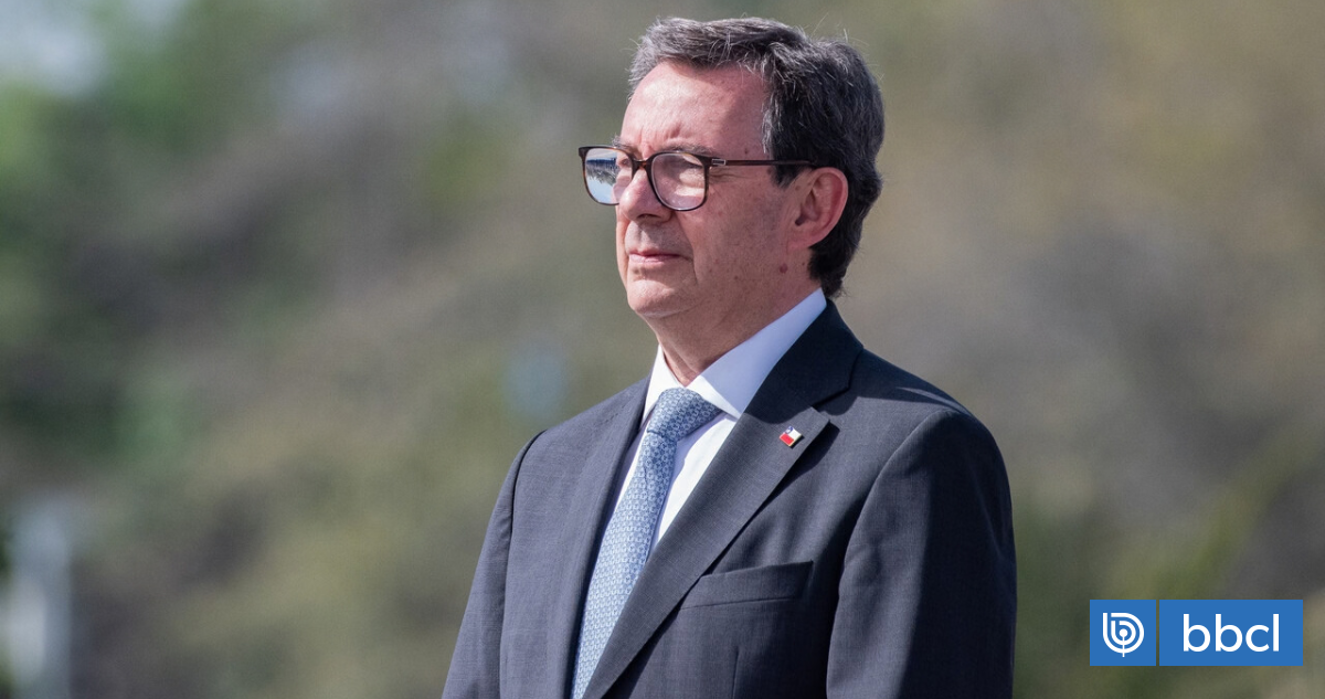 Ministro Barros aborda disputa por Malvinas y respalda comercio entre Punta Arenas y las islas