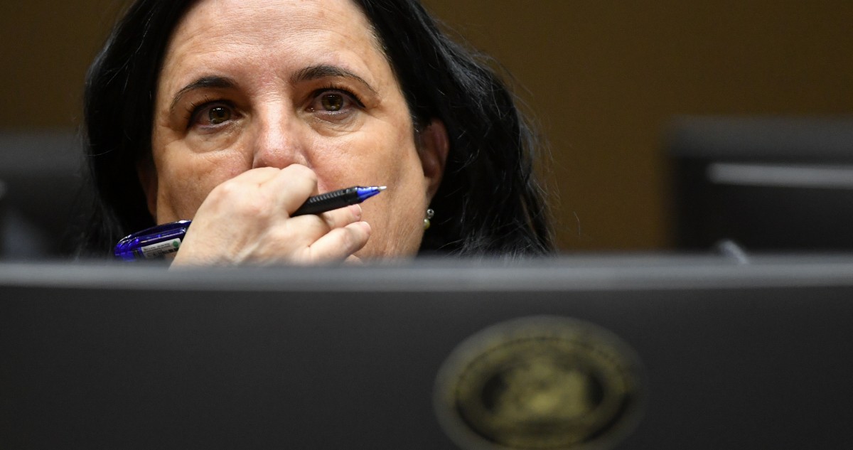 Expediente Steinert: comisión oficia a Arrau para que entregue comunicaciones de exministra