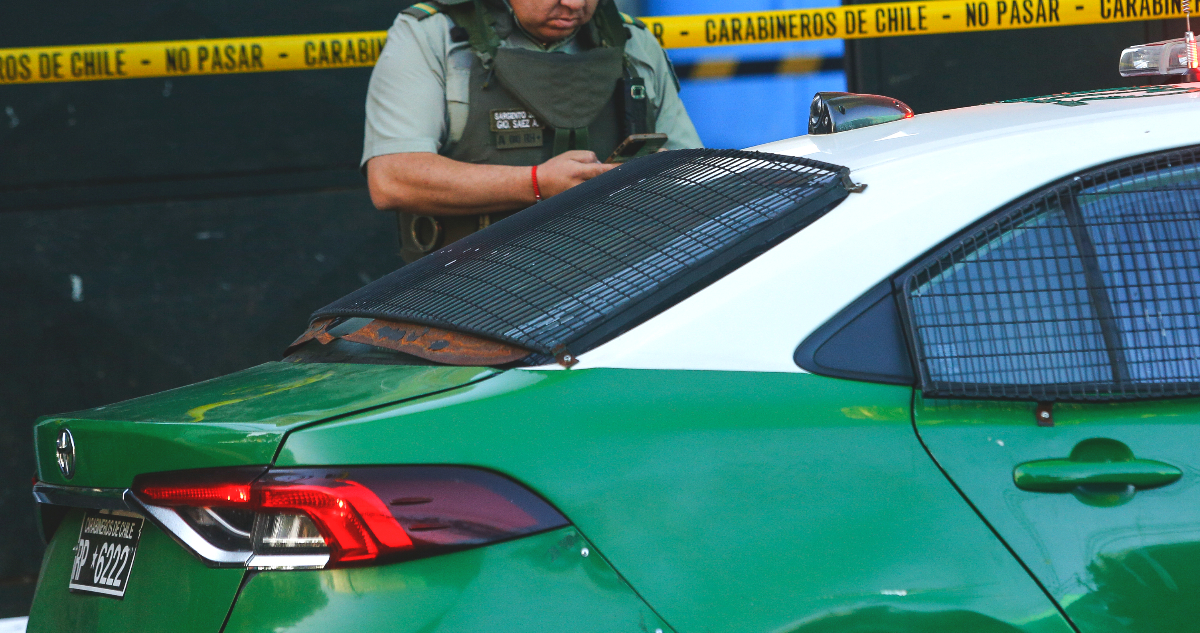 https://media.biobiochile.cl/wp-content/uploads/2026/09/taxi-con-persona-herida-a-bala-llega-a-estacion-de-servicio-en-renca-para-pedir-ayuda_-victima-grave.jpg