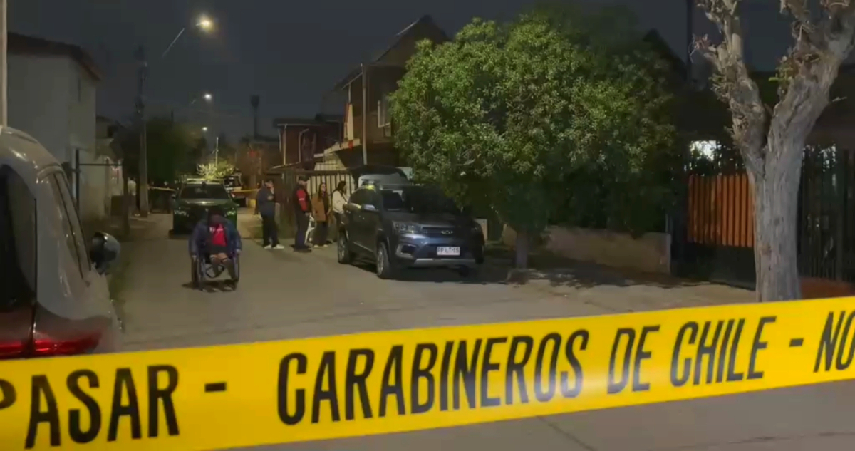 Violento turbazo en Maipú: Desconocidos armados irrumpen en domicilio, intimidan y roban a familia