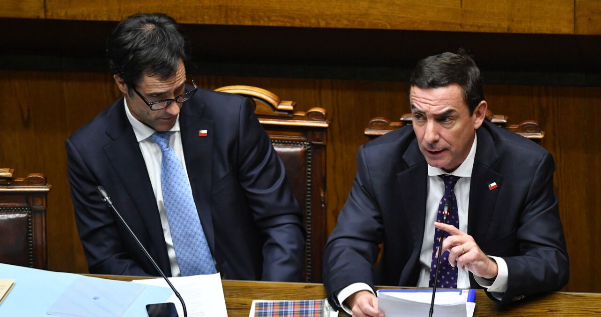 Oposición atribuye remoción de Silva a polémico video y no a rebaja de penas: Rabat sigue en su cargo