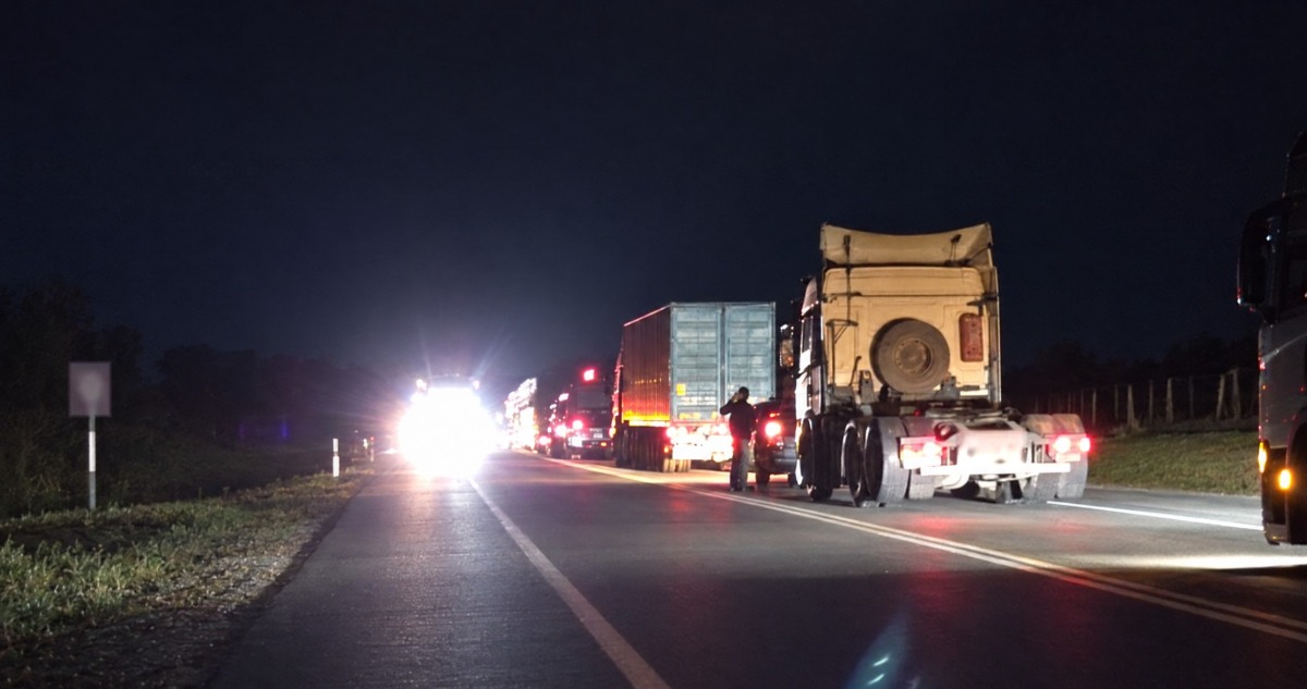 Conductor muere tras sufrir colisión con un camión en Ruta de la Fruta