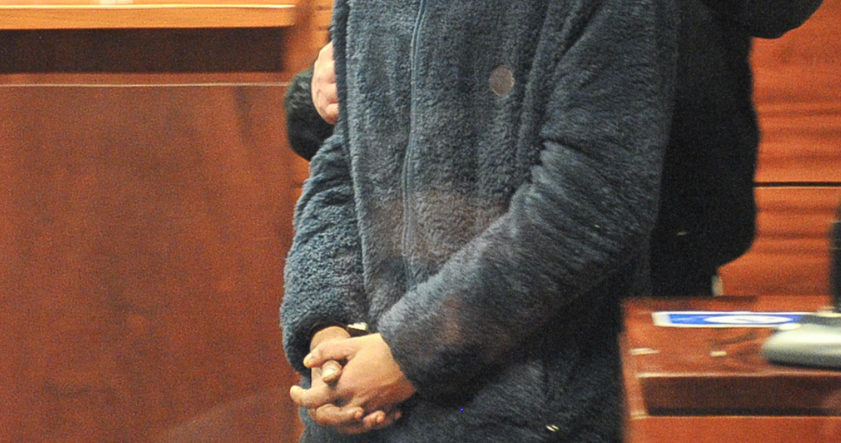 Adolescente indagado por homicidio en Lota será formalizado por violento robo en local