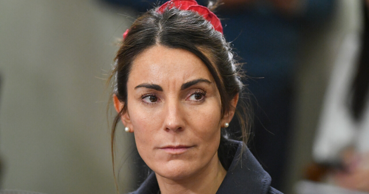 Ministra Arzola en aprietos: evita responder por “Yo elijo mi PC” y reconoce aumento nulo en Educación