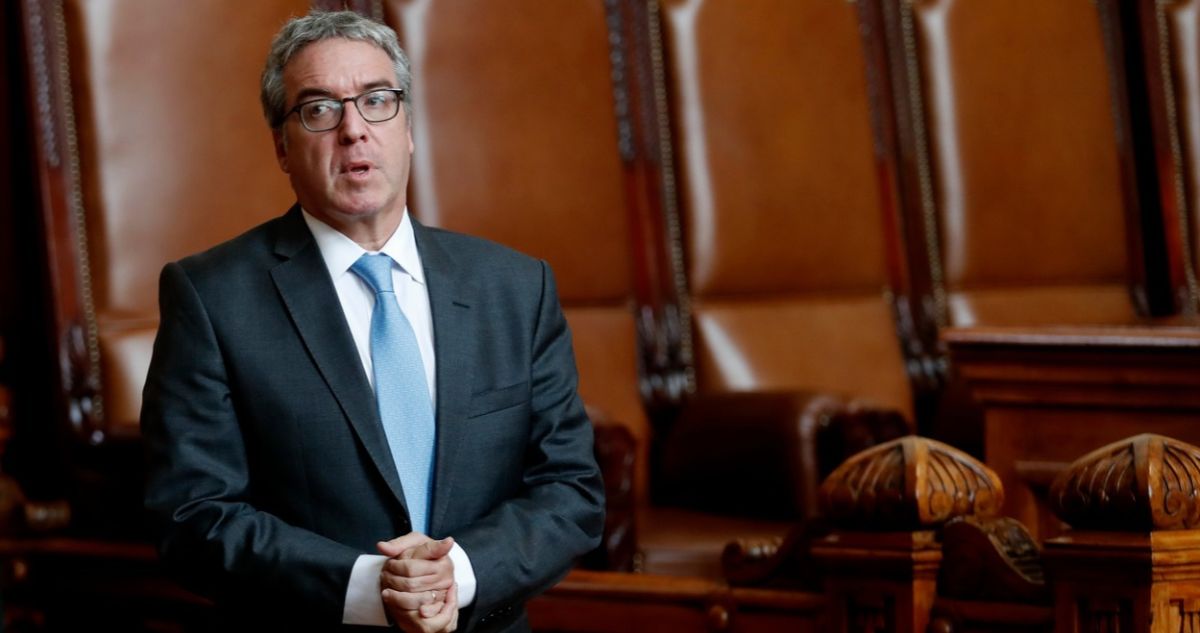 Oposición redobla presión y pide salida de Zaliasnik tras confirmarse que es imputado en caso Audio