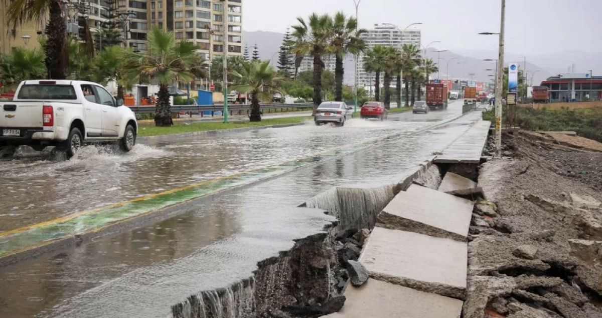 Contraloría detecta plan de aguas lluvias pendiente hace 23 años en Antofagasta