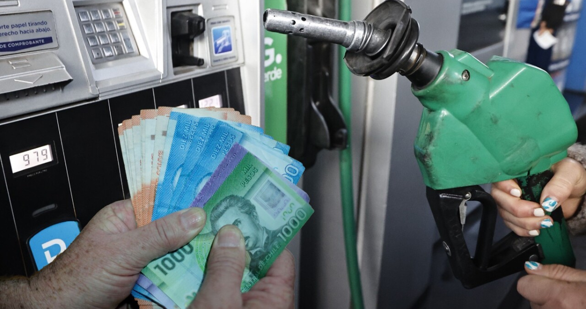 Nuevo “bencinazo” a la vista: proyectan alza de $41 en gasolinas y $90 en diésel para el 22 de octubre