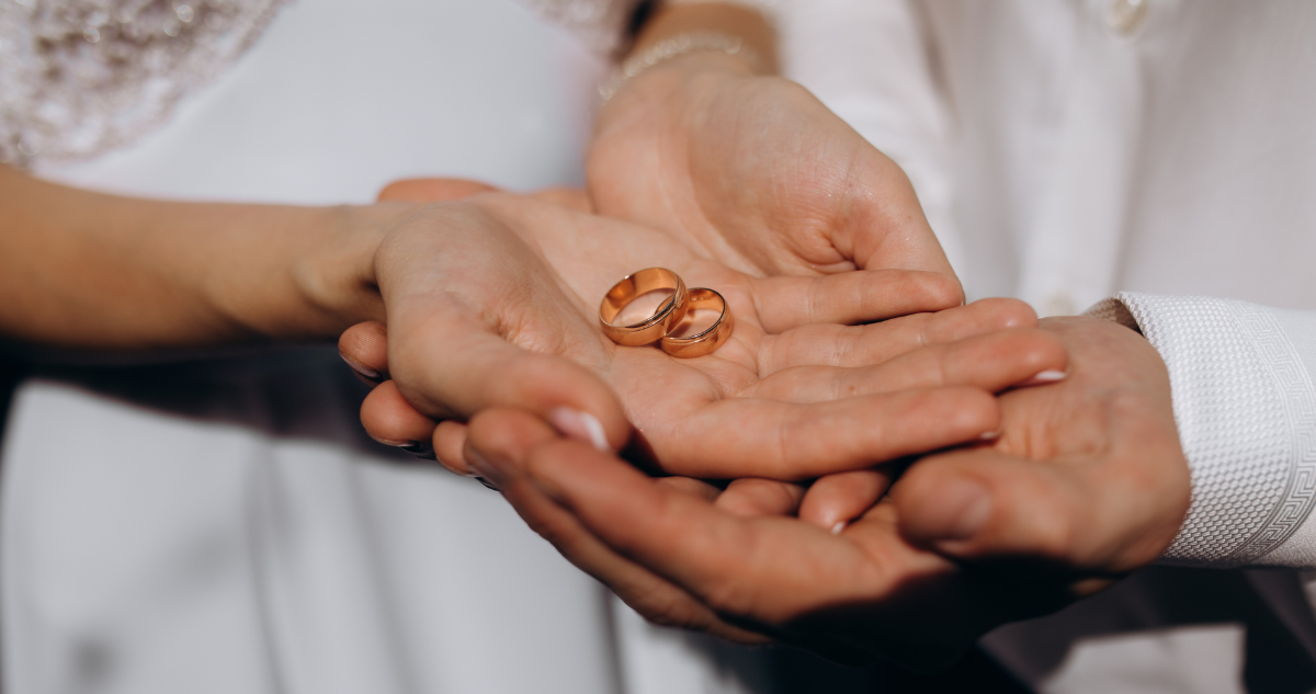 Pídelo antes de perderlo: cómo solicitar el Bono Bodas de Plata al cumplir 25 años de matrimonio