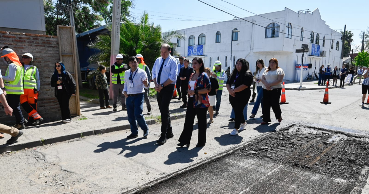 “Chao Baches”: presentan plan para reparar calles de cinco comunas de la RM en un plazo en dos meses