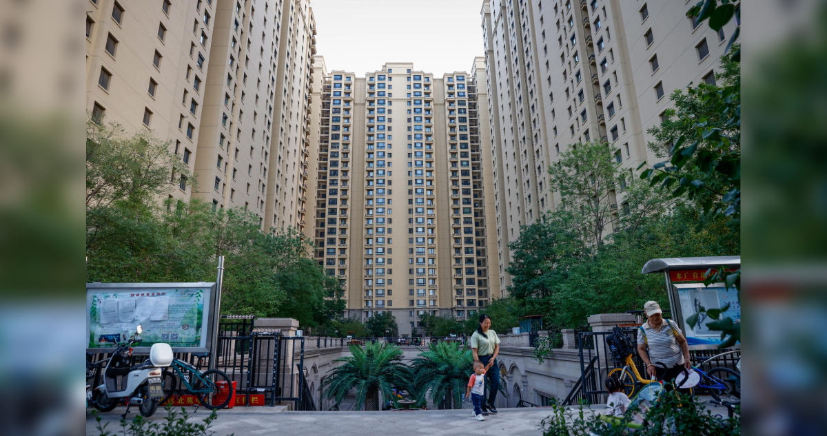 China compromete más medidas para apoyar la economía y estabilizar su aún débil sector inmobiliario