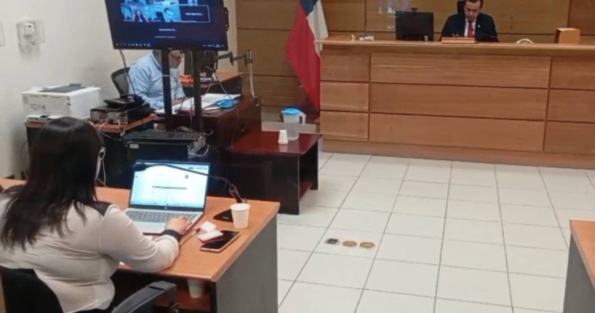 https://media.biobiochile.cl/wp-content/uploads/2026/10/dejan-con-arraigo-nacional-a-sujeto-que-habria-asesinado-a-expareja-de-su-conviviente.jpg