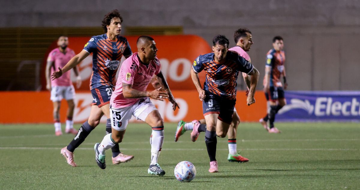 Deportes Limache y Palestino se enfrentaron por La Liga de Primera