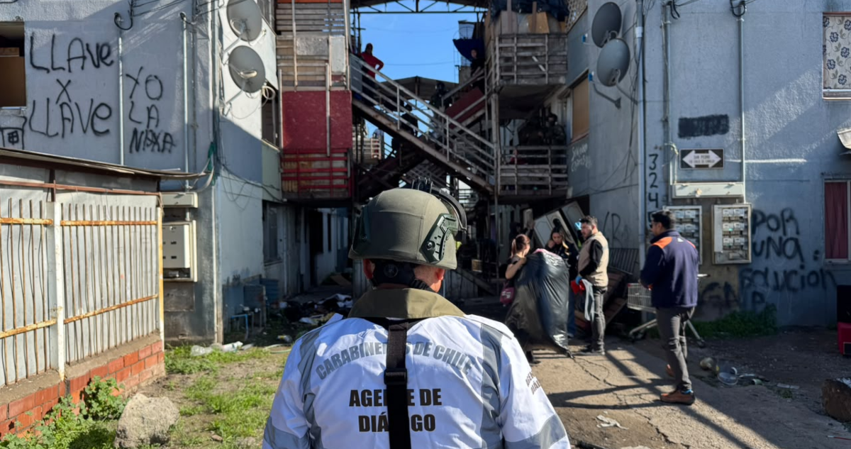 Desalojan blocks de departamentos tomados en Bajos de Mena: están ligados al microtráfico