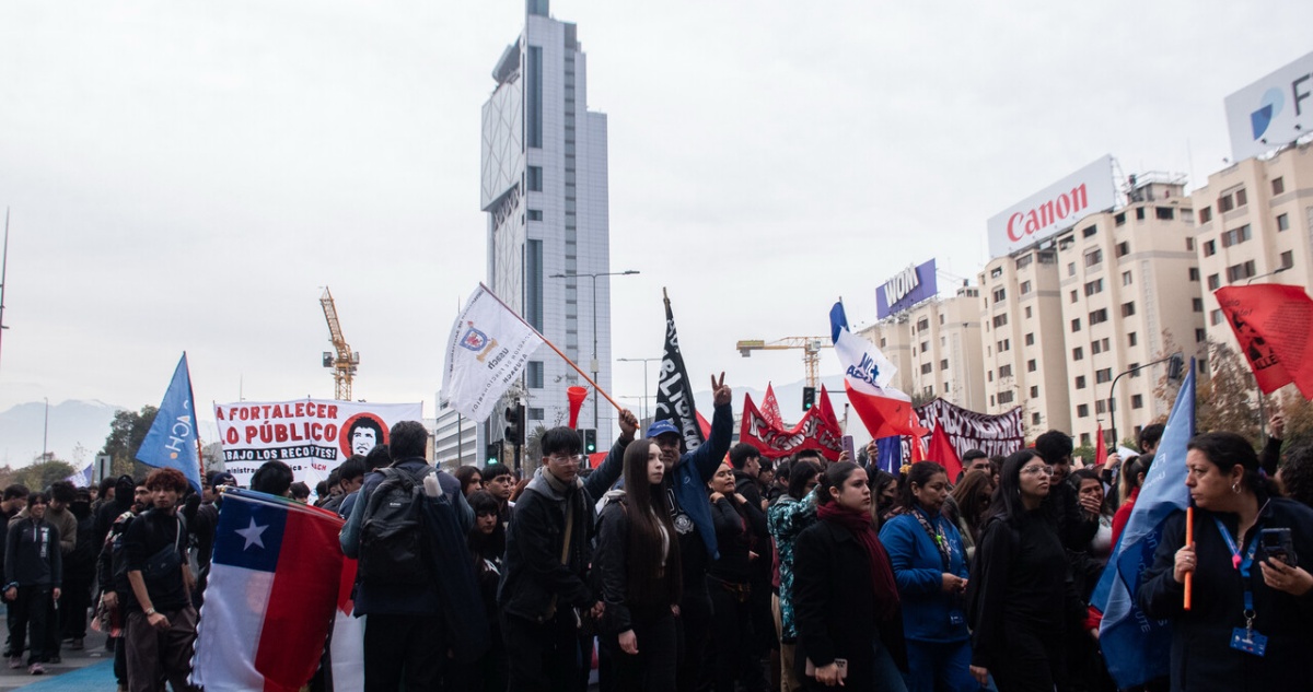 Centro de Santiago tendrá desvíos ante marcha de diversas organizaciones sociales