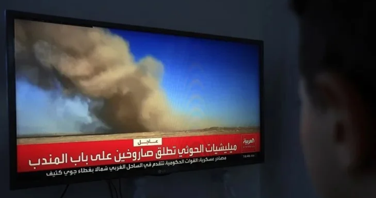 Reportan al menos 1 muerto y 8 heridos tras ataque contra aeropuerto internacional en Arabia Saudita