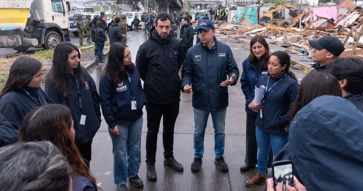 Erradican campamento "Latinoamericano" en Maipú: Vodanovic dice que se efectuó "sin puestas en escena"