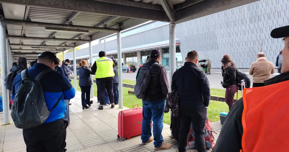Evacúan Aeropuerto El Tepual de Puerto Montt por presunta presencia de explosivos