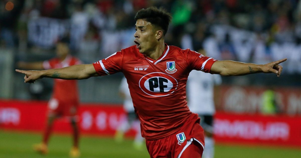 Brian Fernández jugando en 2018 por Unión La Calera.
